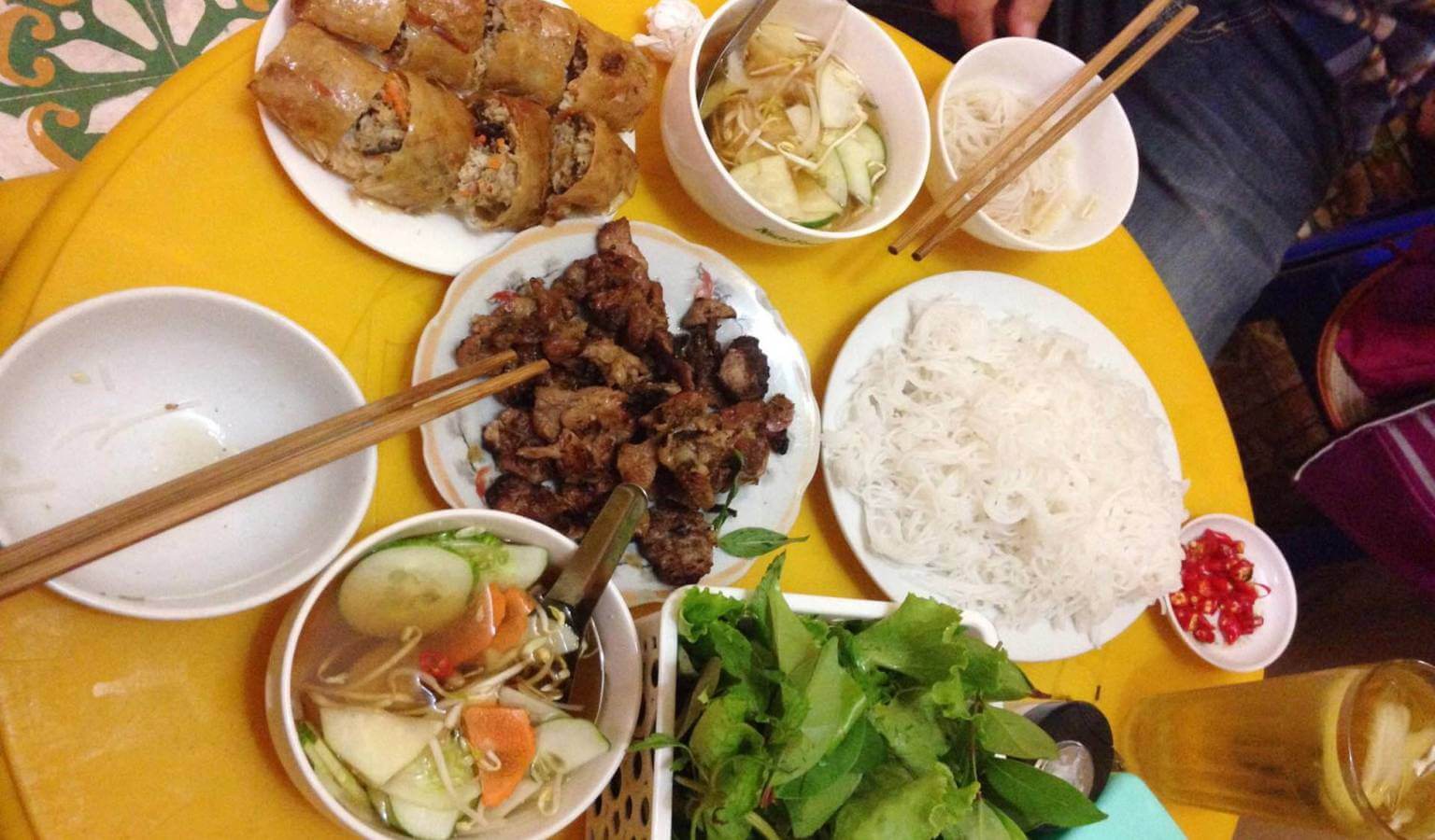 Bún Chả Quạt Nguyễn Bình