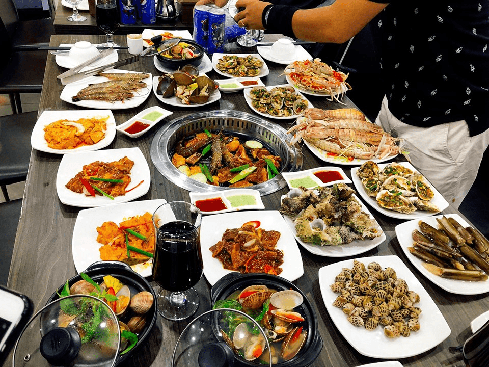 buffet hải sản Hạ Long