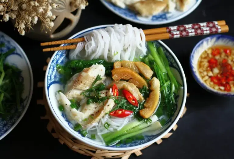 Mê Mẩn Với Top 16 Quán Bún Cá Ngon Hà Nội Không Thể Bỏ Qua