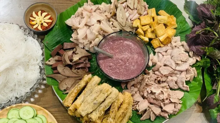 Top 4 Cửa Hàng Bán Bún Đậu Mắm Tôm Long An Đông Khách 