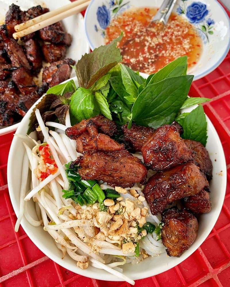 bún thịt nướng ở huế