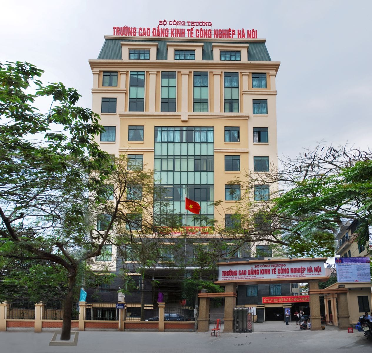 trường cao đẳng tuyển sinh