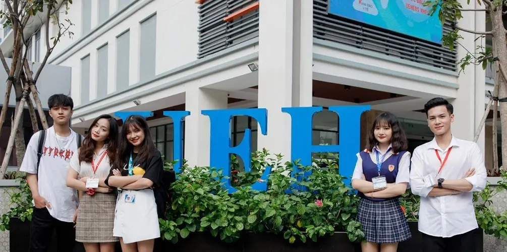 Top 10 Các Trường Đào Tạo Ngành Kinh Tế Ở TpHCM Hàng Đầu