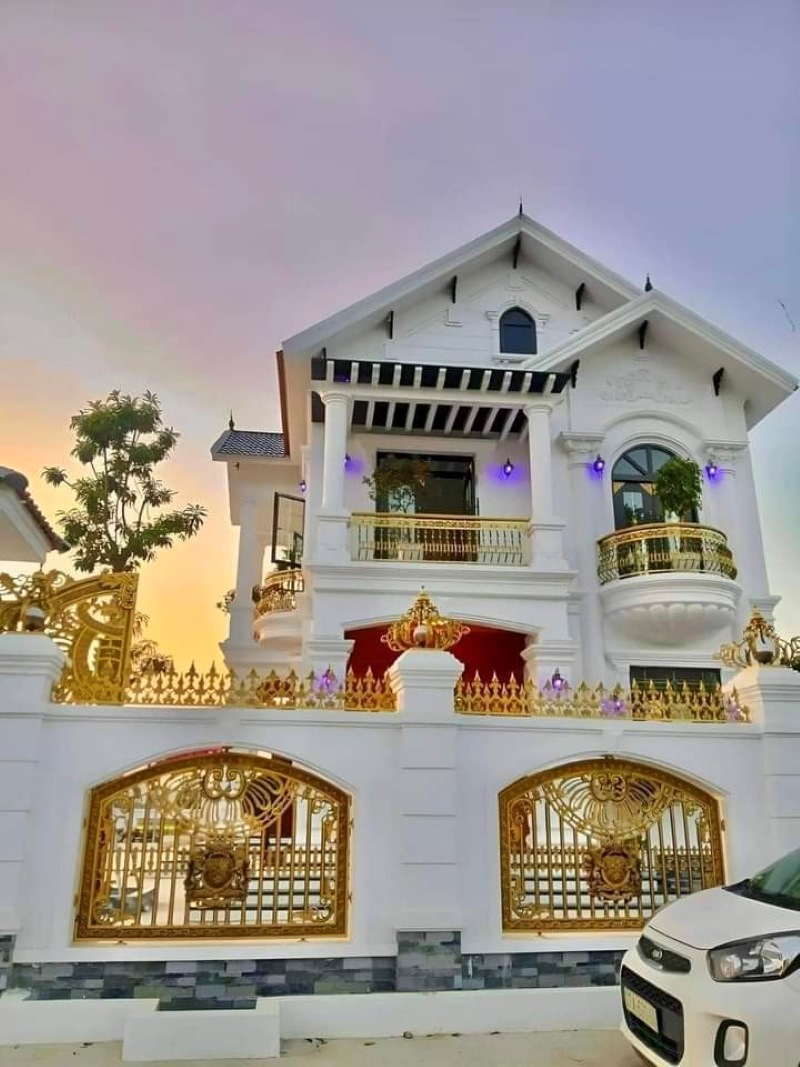 Thiên Lân House