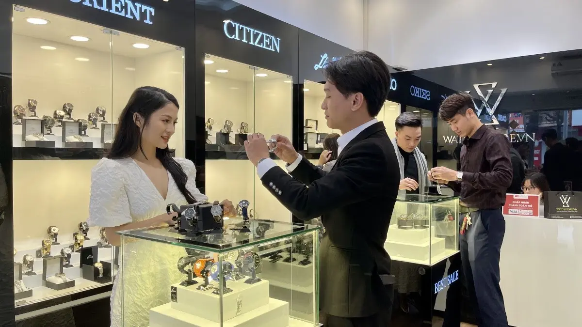 Giá Trị Thực Của Một Chiếc Đồng Hồ Chính Hãng Nằm Ở Đâu?