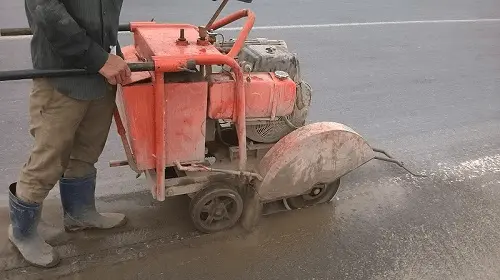 Báo Giá Máy Cắt Bê Tông Đường và Tìm Hiểu Top 5 Công Ty Cung Cấp Chất Lượng