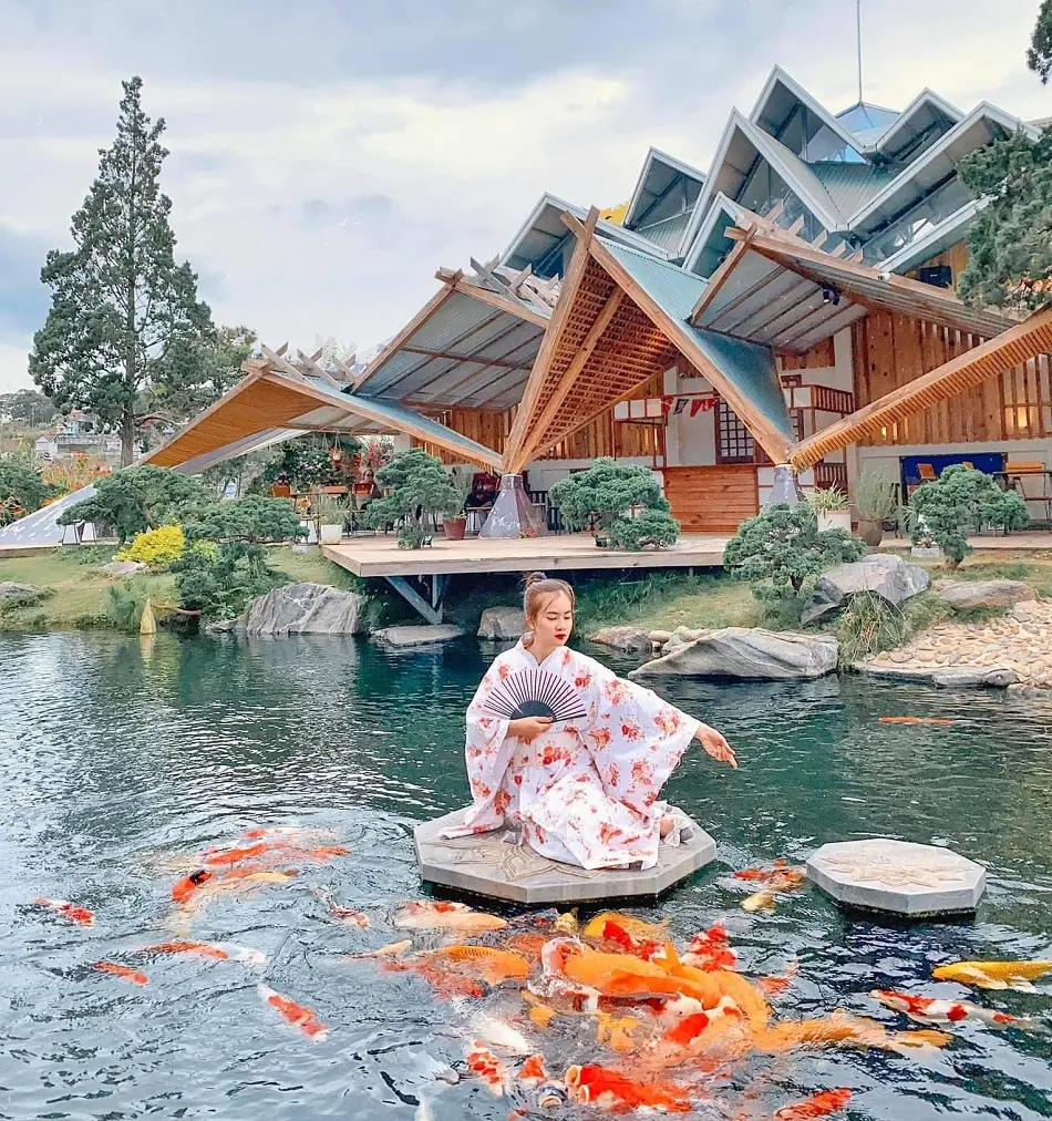 Quán Bảy Lượm