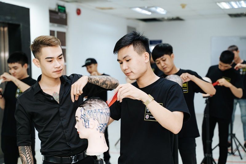 Học cắt tóc ở Đà Nẵng Học cắt tóc ở Đà Nẵng