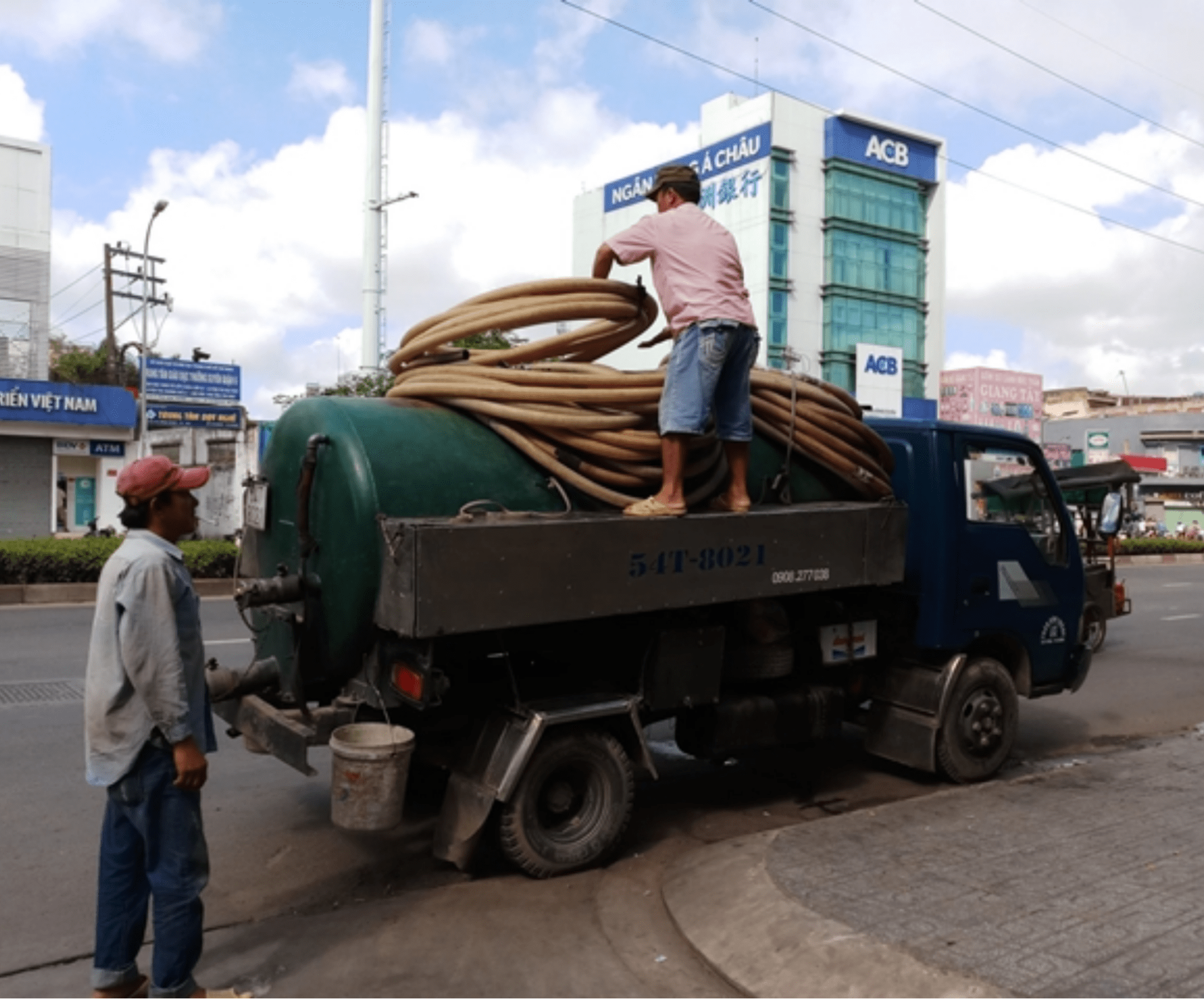 Công Ty TNHH Dịch Vụ Môi Trường Hoàng Long