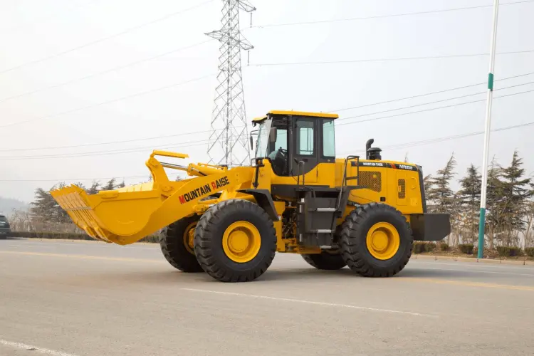 Giá Máy Xúc Lật Và Bật Mí 5 Địa Điểm Cung Cấp Uy Tín