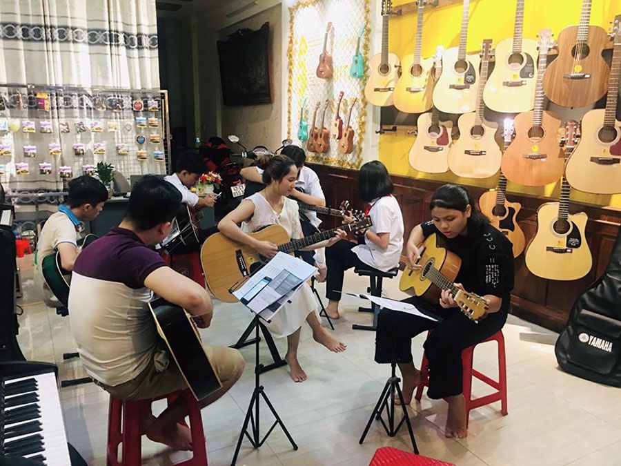 lớp học guitar ở nha trang