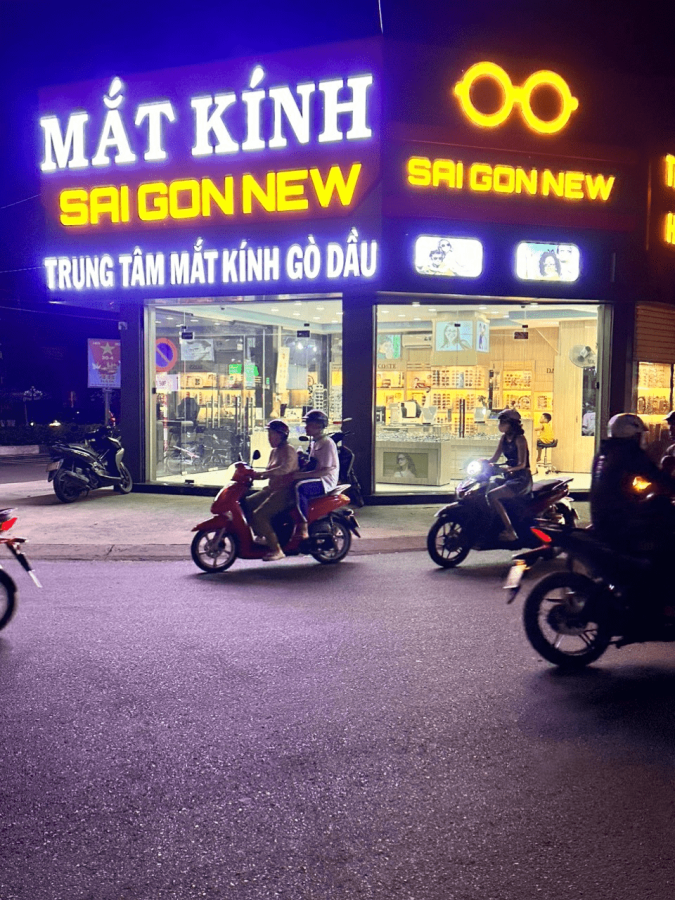 mắt kính tây ninh