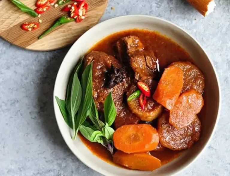 Top 10 Địa Chỉ Bán Món Ngon TPHCM Không Thể Bỏ Qua