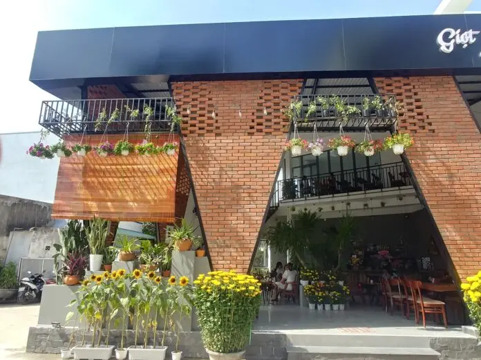 Tào Phớ & Nem Chua Rán - Đại Từ
