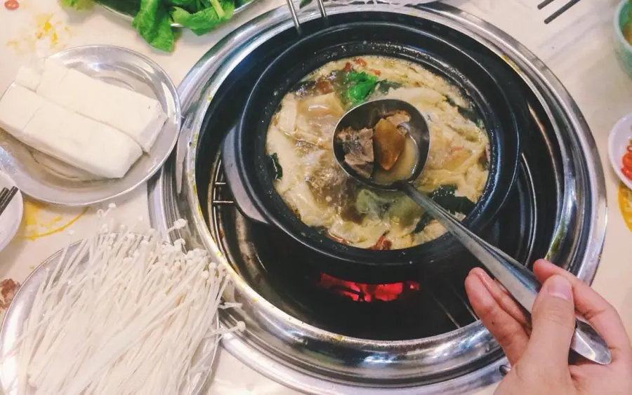 Khám Phá Ngay Top 7 Quán Ăn Ngon Hạ Long Đảm Bảo Chất Lượng