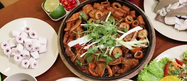 Top 15 Địa Điểm Quán Ăn Tối Hà Nội Không Thể Bỏ Lỡ