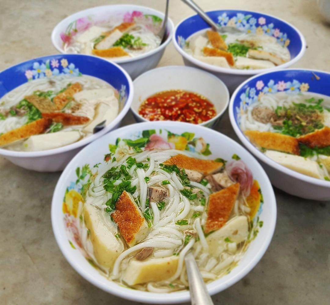 Cô Quệ Béo - Bánh Xèo & Bánh Canh