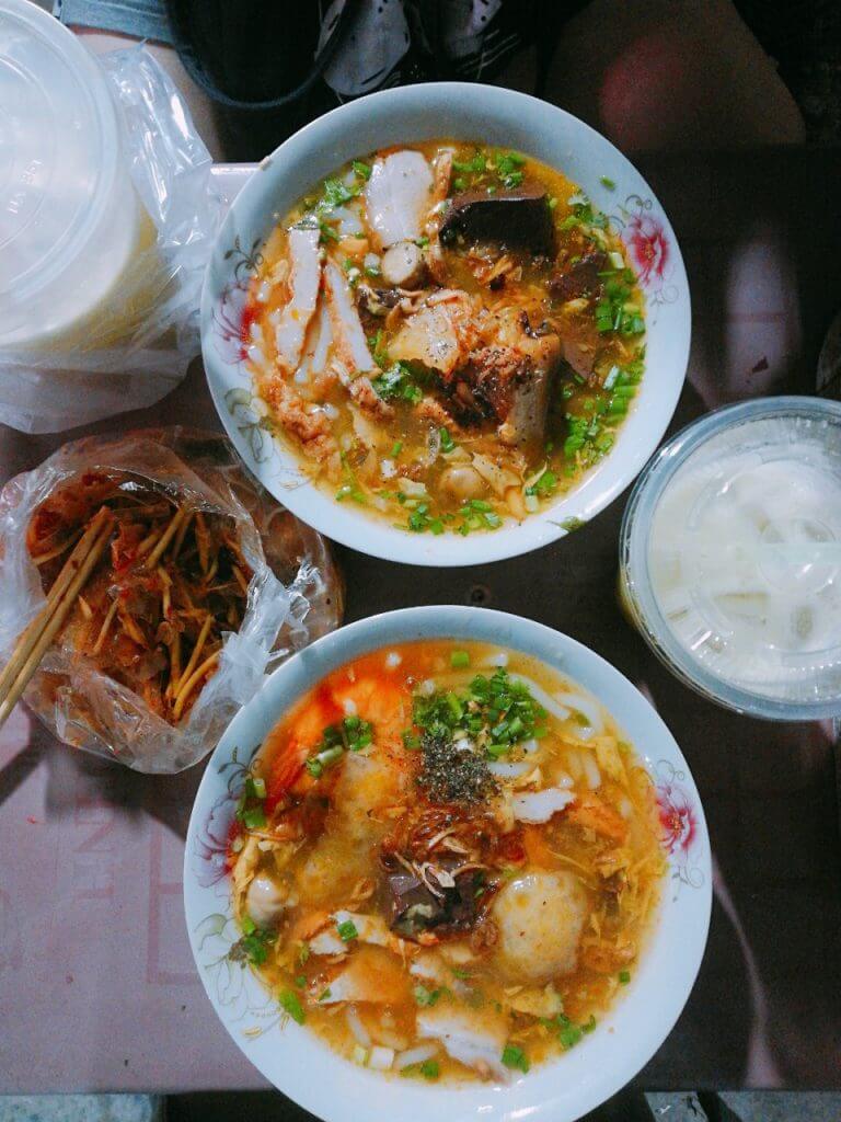 quán bánh canh Hiền