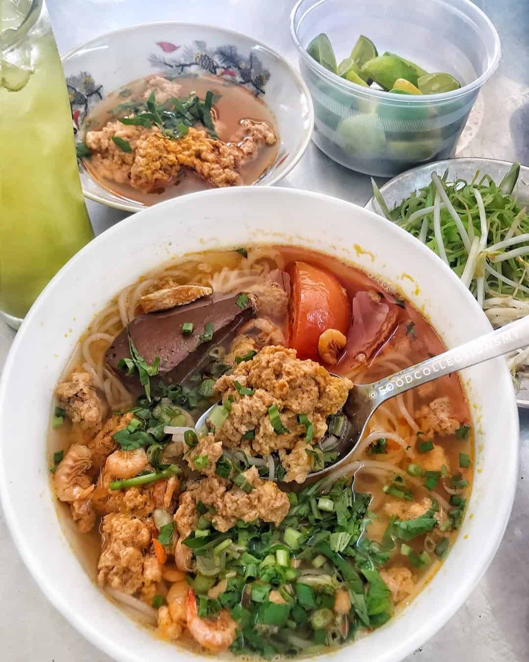 quán bún Hà Nội