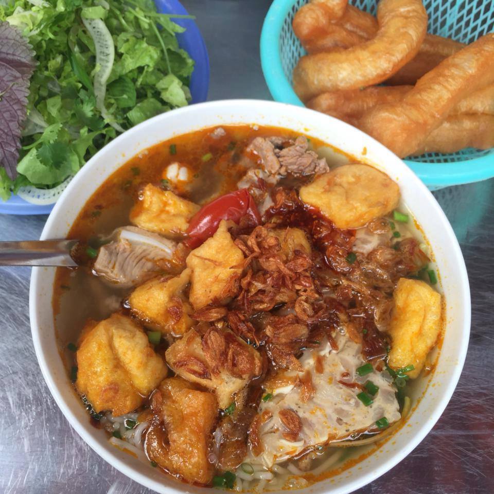 Quán Bún Riêu Trang