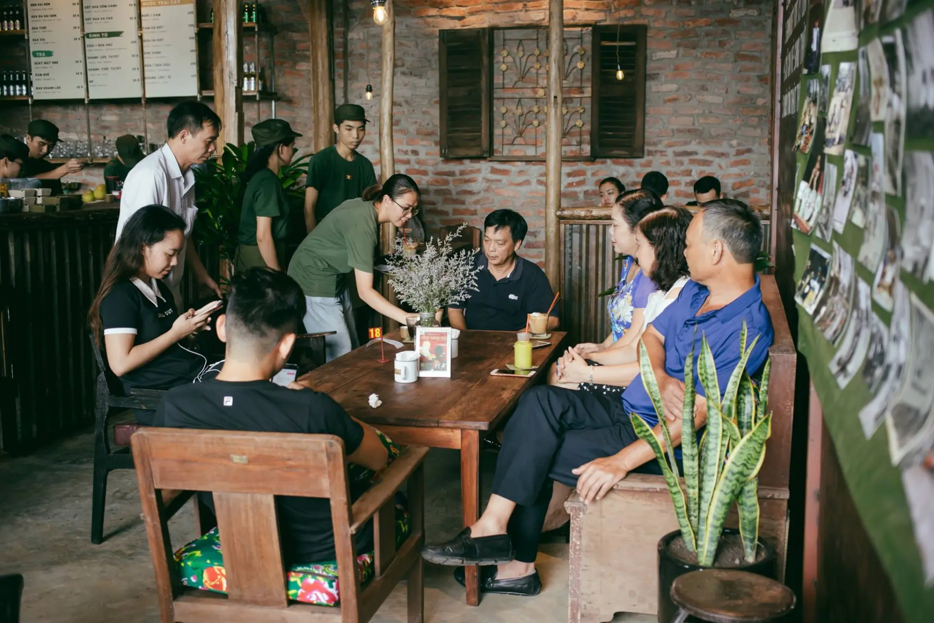 Quán Quẩy Nóng Hà Nội