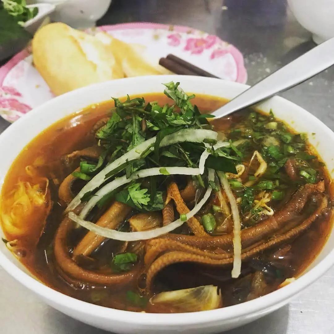 Cột Điện Quán