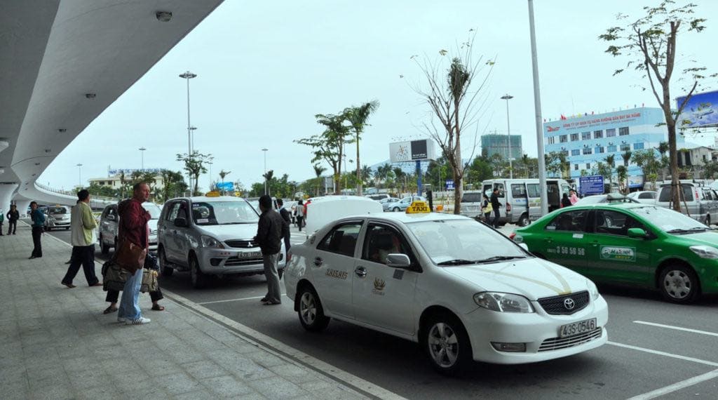 taxi hạ long