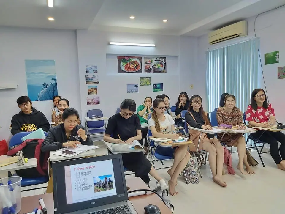 Lưu Ngay TOP 6 Trung Tâm Tiếng Hàn Bình Dương Chất Lượng