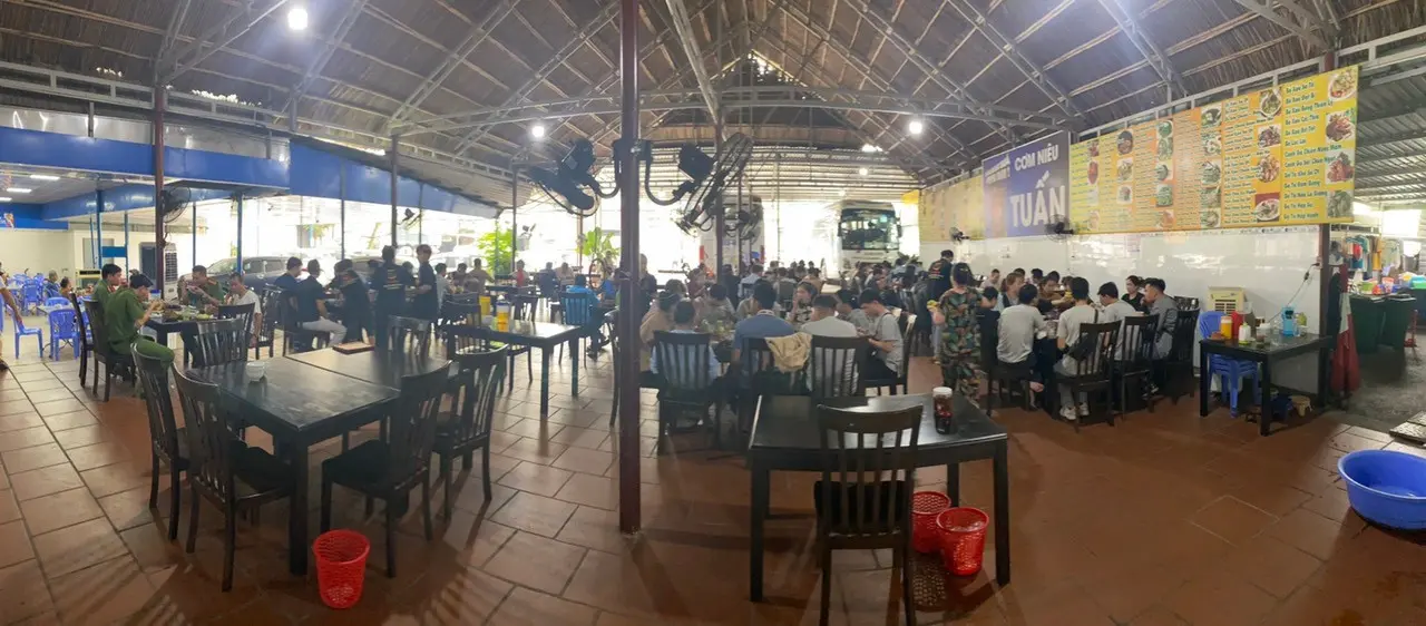 Lẩu Tôm Càng Xiên 5 Ri