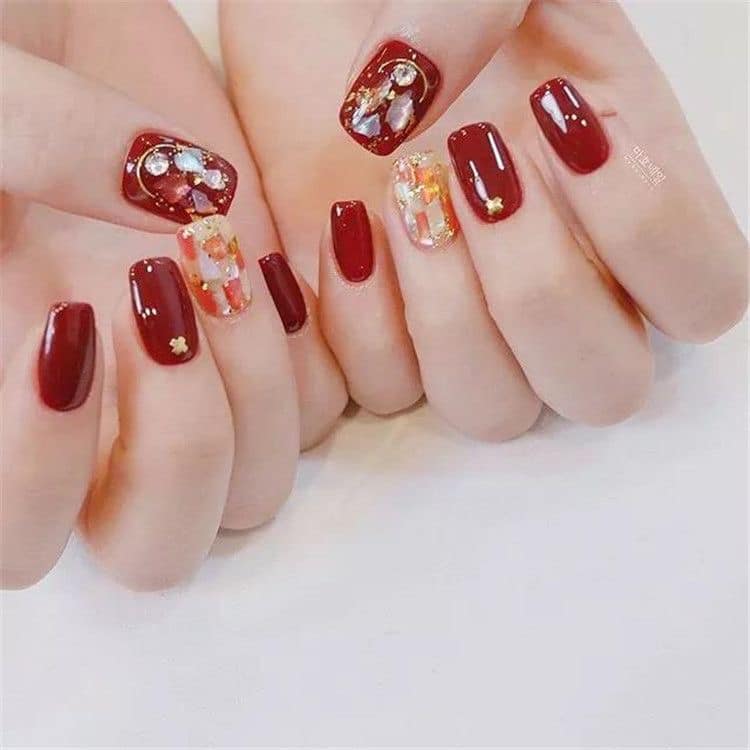 Lady Nail