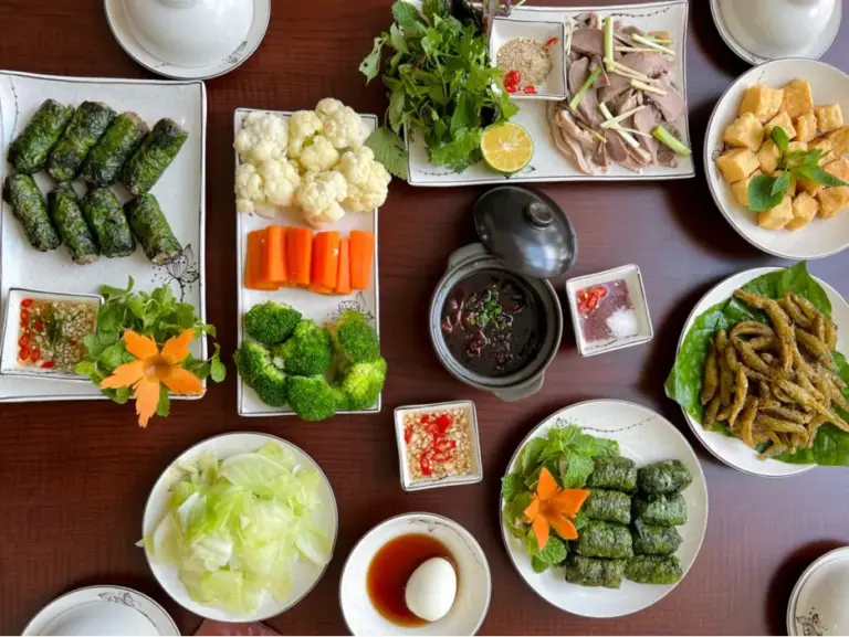 Top 17 Quán Cơm Ngon Hà Nội Khiến Thực Khách Mê Mẩn