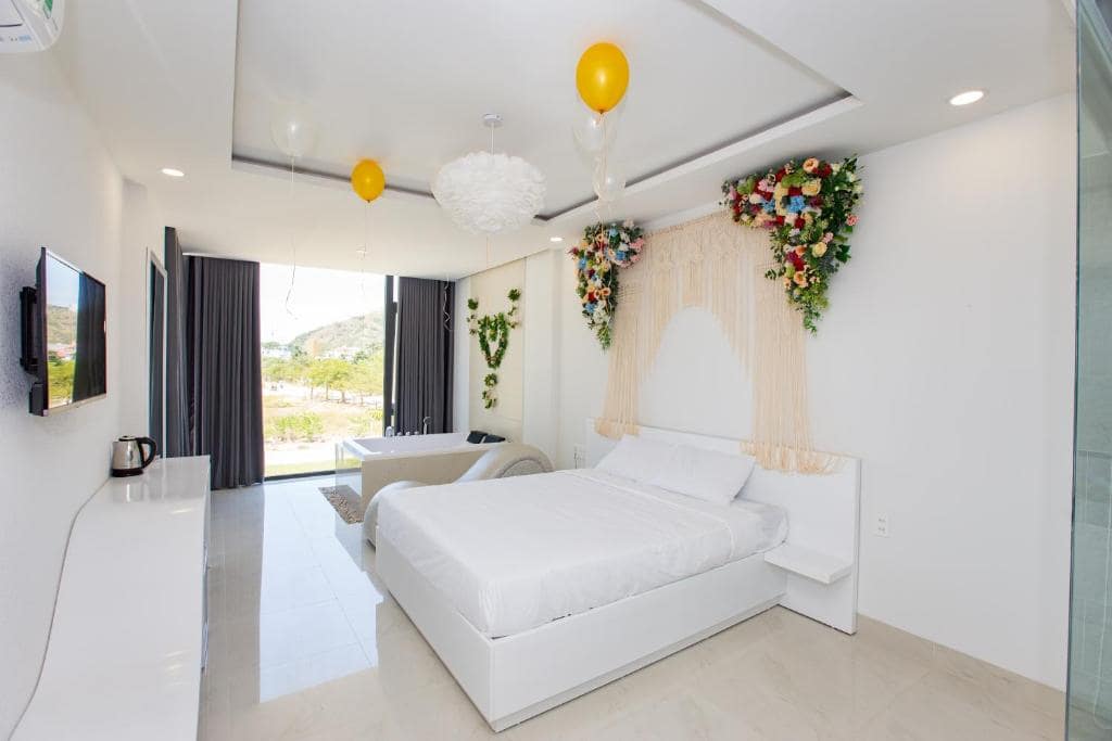 Khách sạn tình yêu Nha Trang Khách sạn tình yêu Nha Trang
