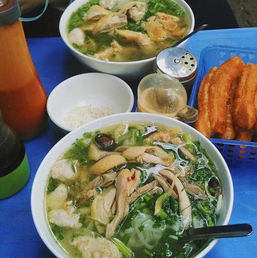 Phở Gà Chí