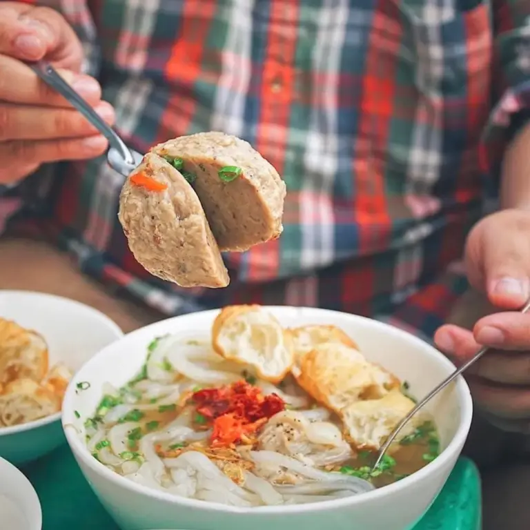 Tổng Hợp Top 21 Địa Chỉ Quán Ăn Quận 1 Nức Tiếng Sài Gòn