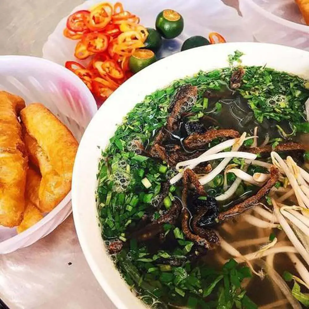 báo giá ốp nhựa giả đá phòng khách xây dựng
