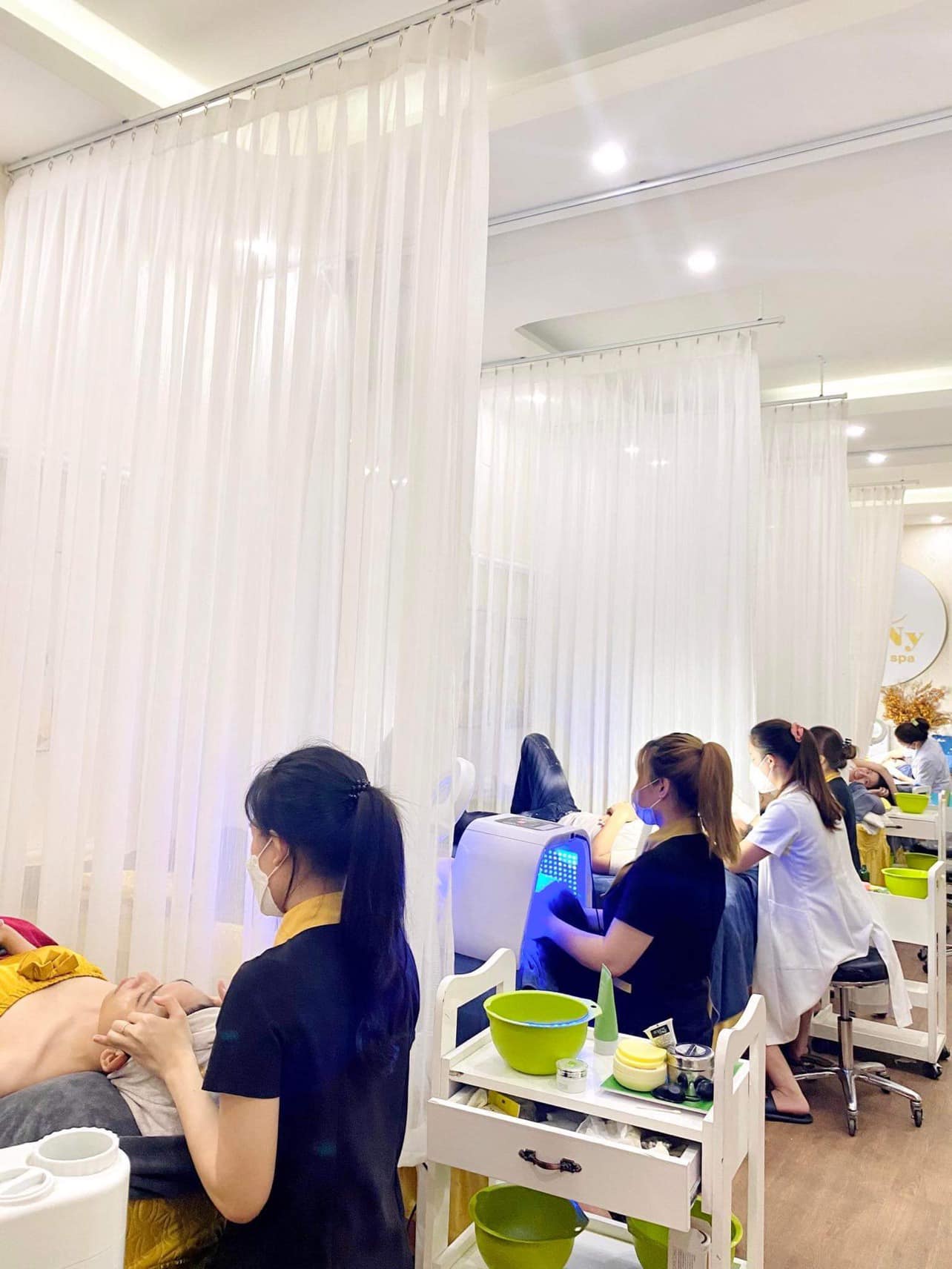 spa trị mụn ở Huế