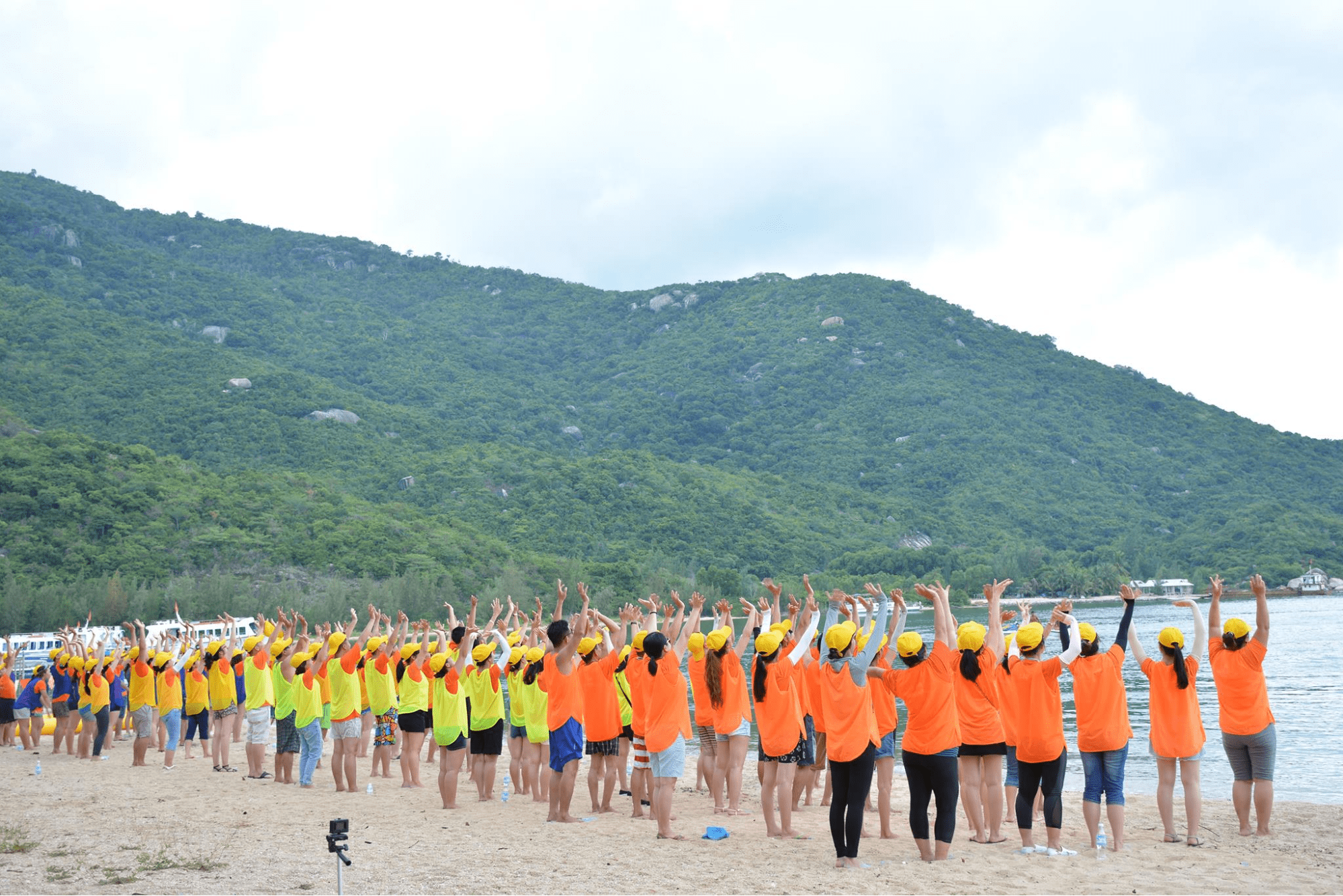 tổ chức team building Nha Trang