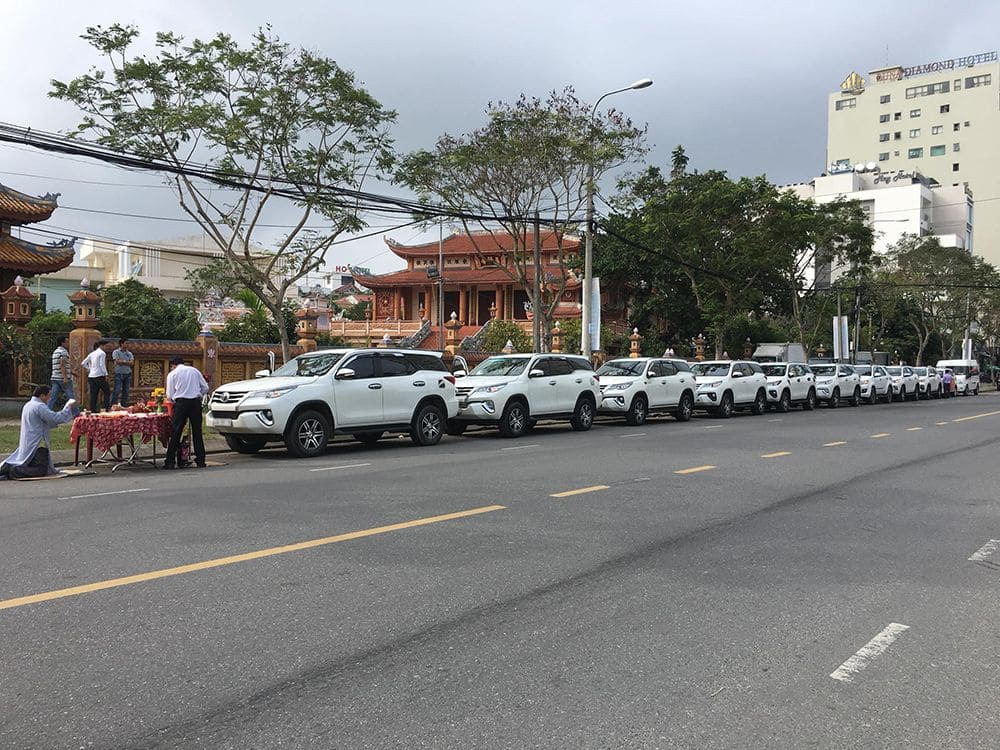 xe limousine chất lượng cao