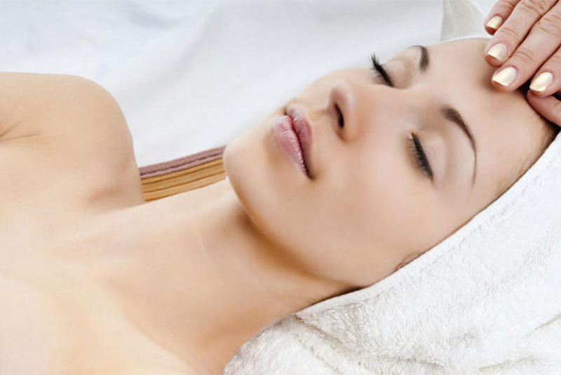 các bước chăm sóc da cơ bản tại spa