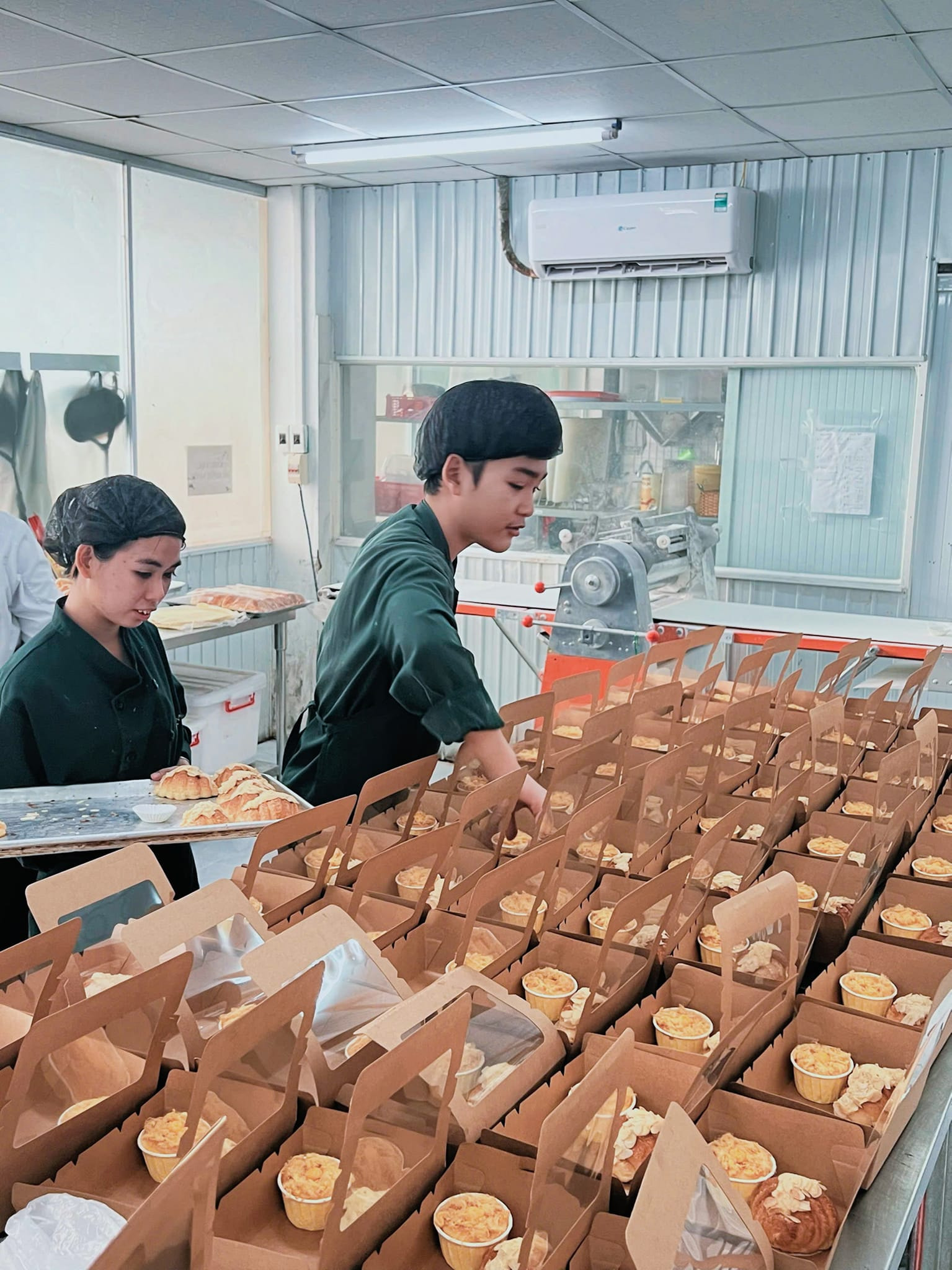 Học Viện Đào Tạo Bánh Khai Macaron