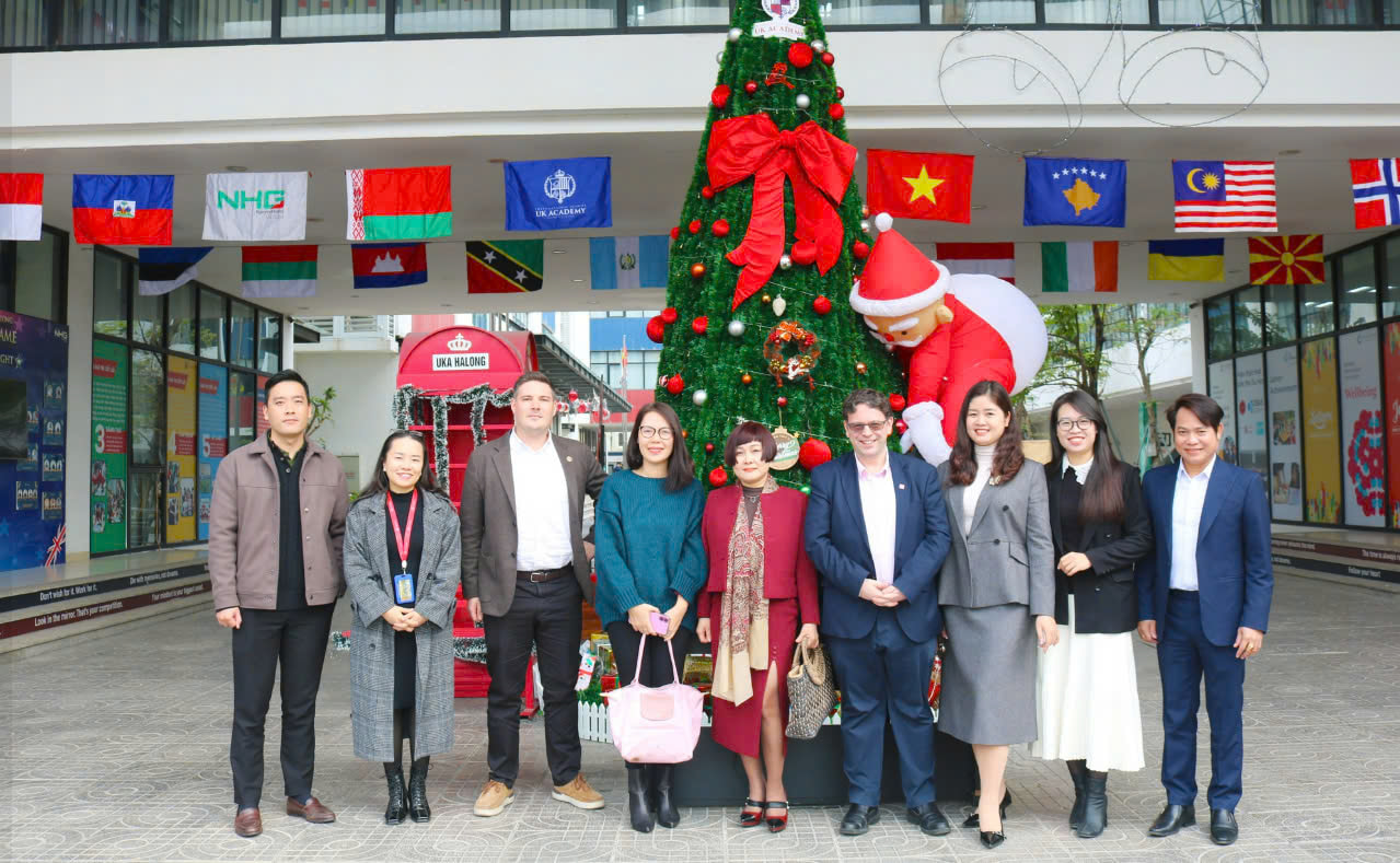 UK Academy Vietnam