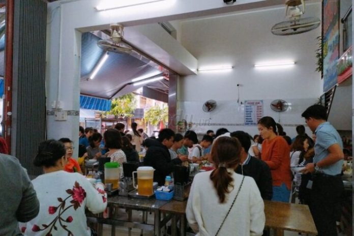 Mách bạn 8 Địa Điểm Ăn Tối Ở Quy Nhơn Ngon, Nổi Tiếng, Giá Rẻ