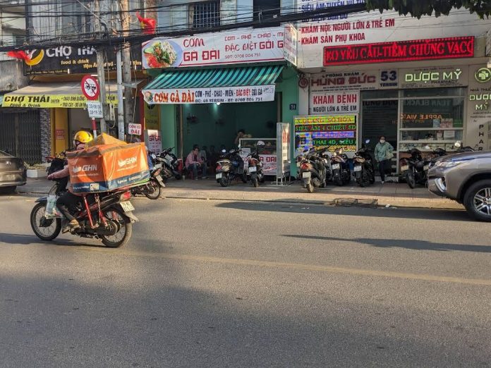 Top 10 Quán Gà Ngon Nha Trang Được Lòng Thực Khách
