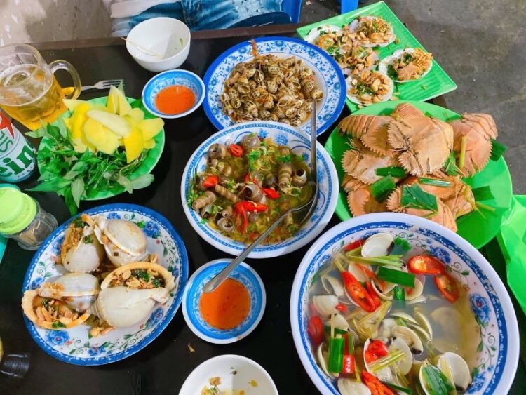 Nhà hàng hải sản cô Xí - Ăn tối ở Quy Nhon