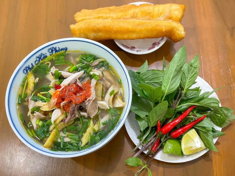 Ăn tối ở Quy Nhơn - Mì Phở A Sảnh