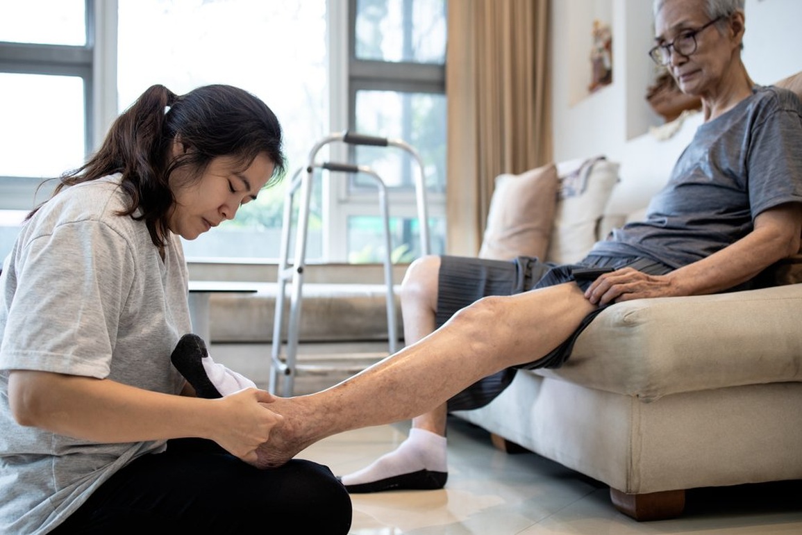 độ tuổi và đối tượng cần tầm soát đột quỵ Độ tuổi và đối tượng cần tầm soát đột quỵ