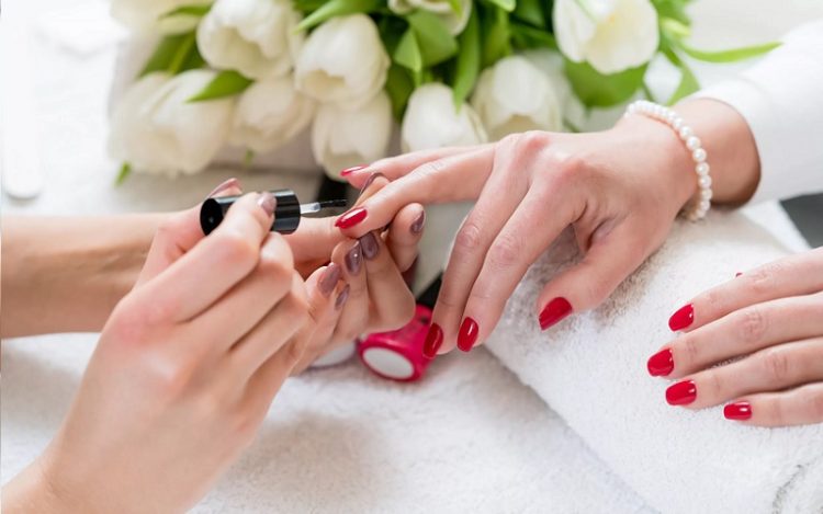 dụng cụ làm nail ở Nha Trang dịch vụ