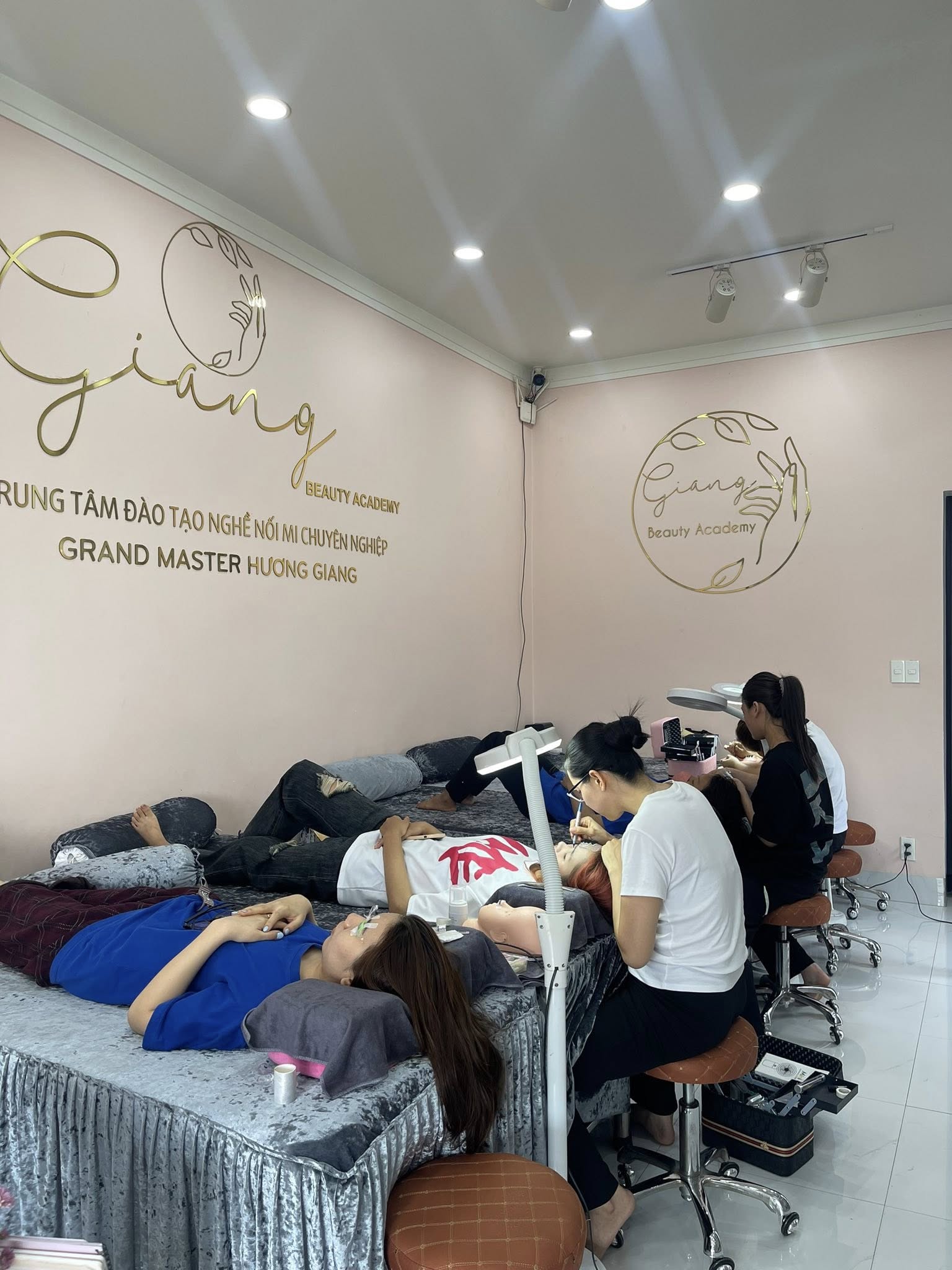 nối mi đẹp tại bình phước