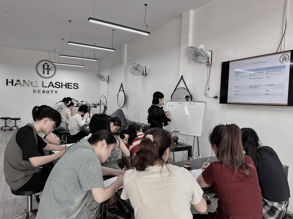 nối mi đẹp tại nghệ an