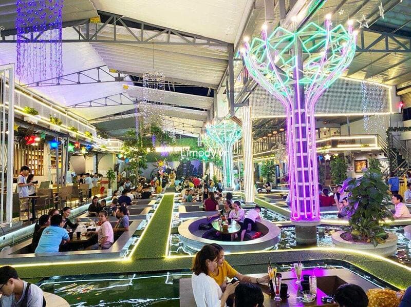 thiết kế quán cafe cá koi